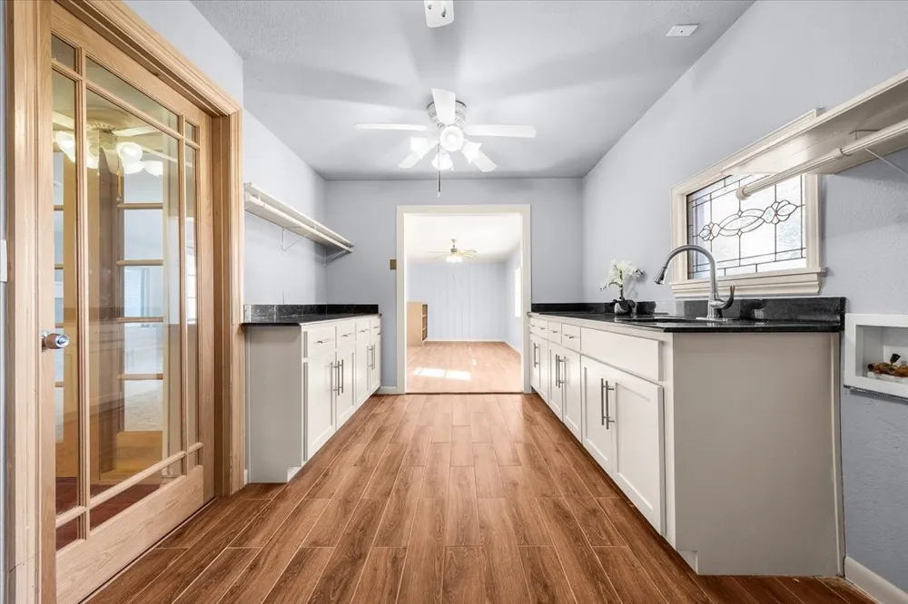 8248 Meadowbrook Drive Fort Worth, TX 76120