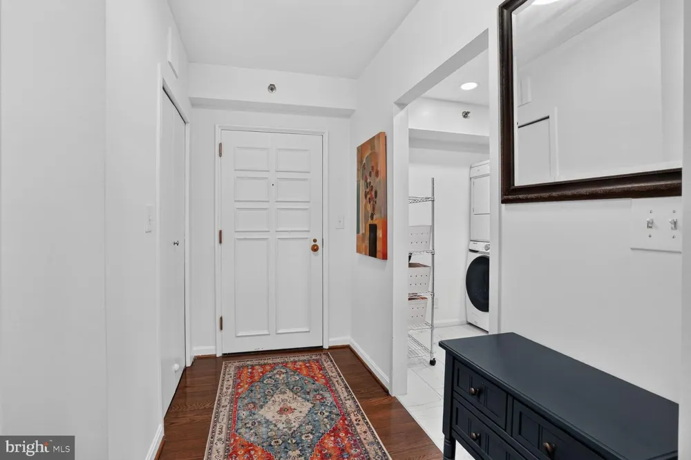 1805 CRYSTAL DRIVE #503S Arlington, VA 22202
