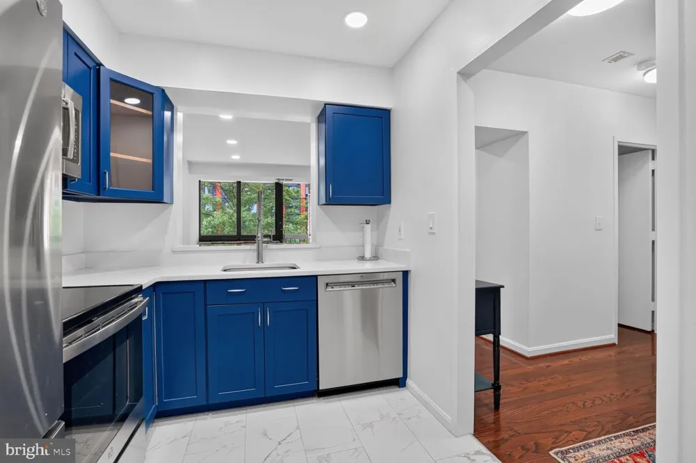 1805 CRYSTAL DRIVE #503S Arlington, VA 22202