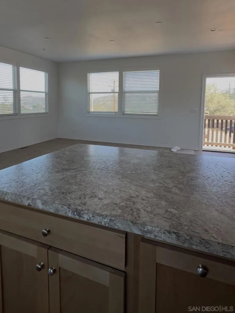 22815 Illahee Dr. Alpine, CA 91901