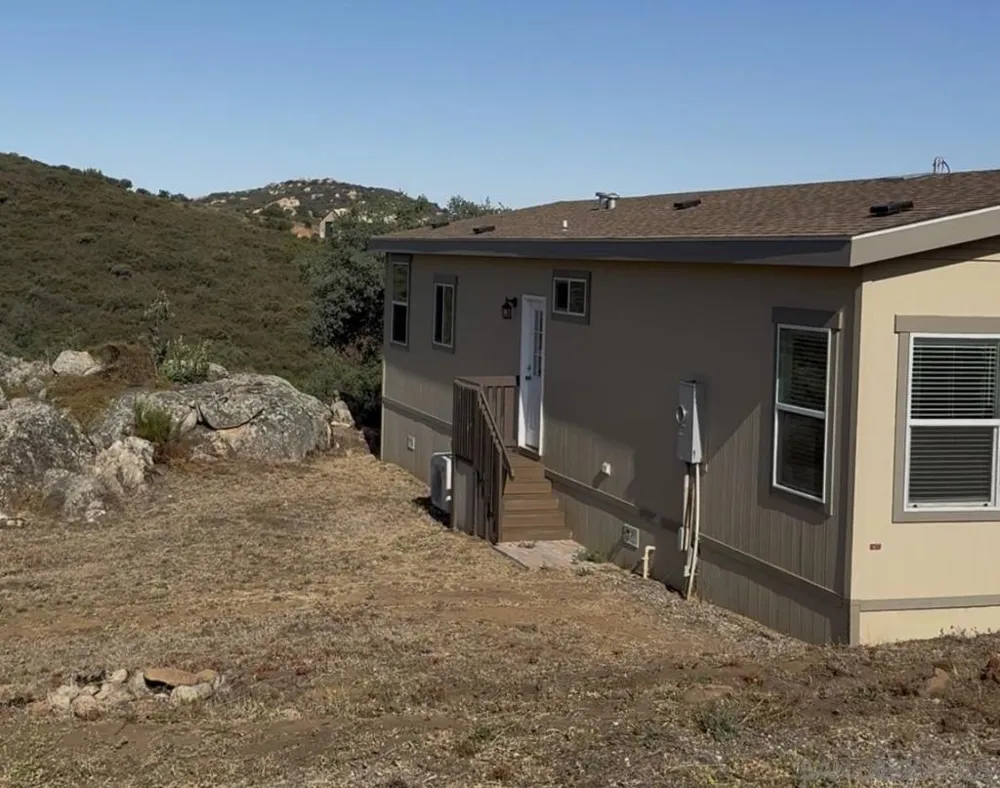 22815 Illahee Dr. Alpine, CA 91901