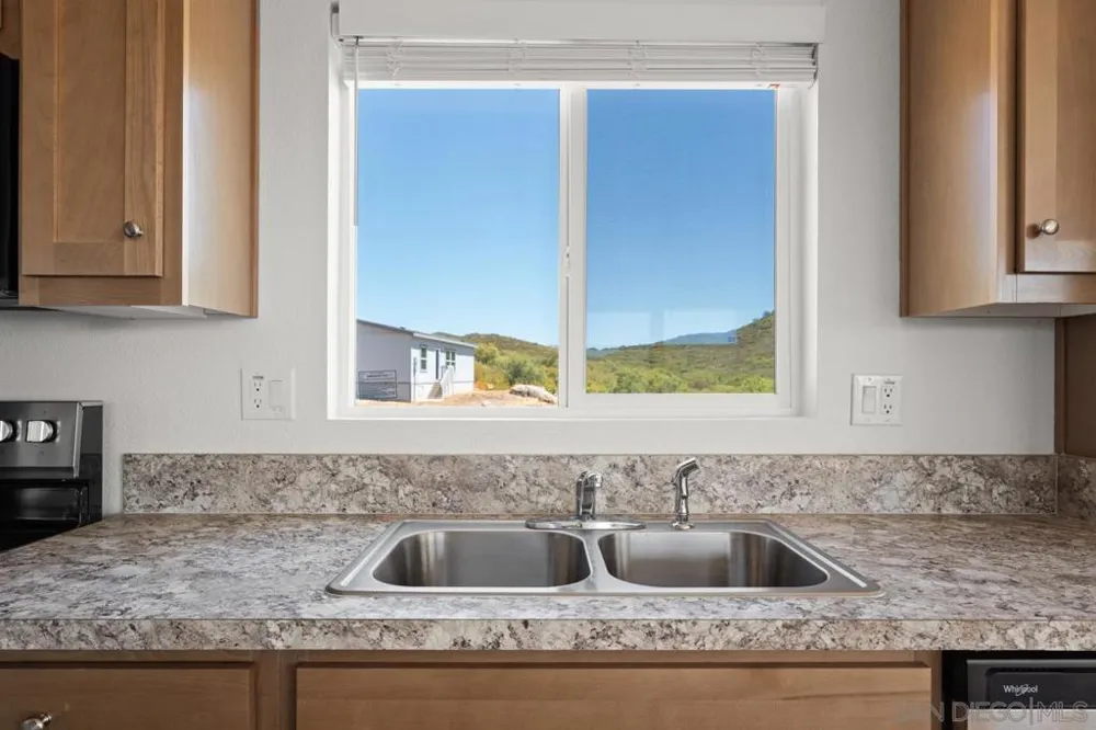 22815 Illahee Dr. Alpine, CA 91901