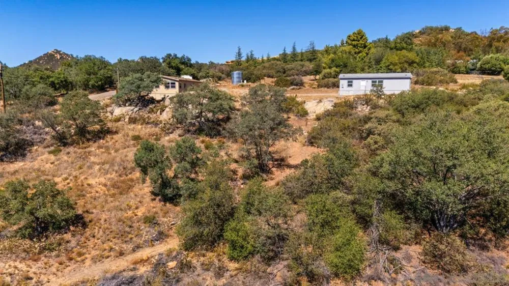22815 Illahee Dr. Alpine, CA 91901
