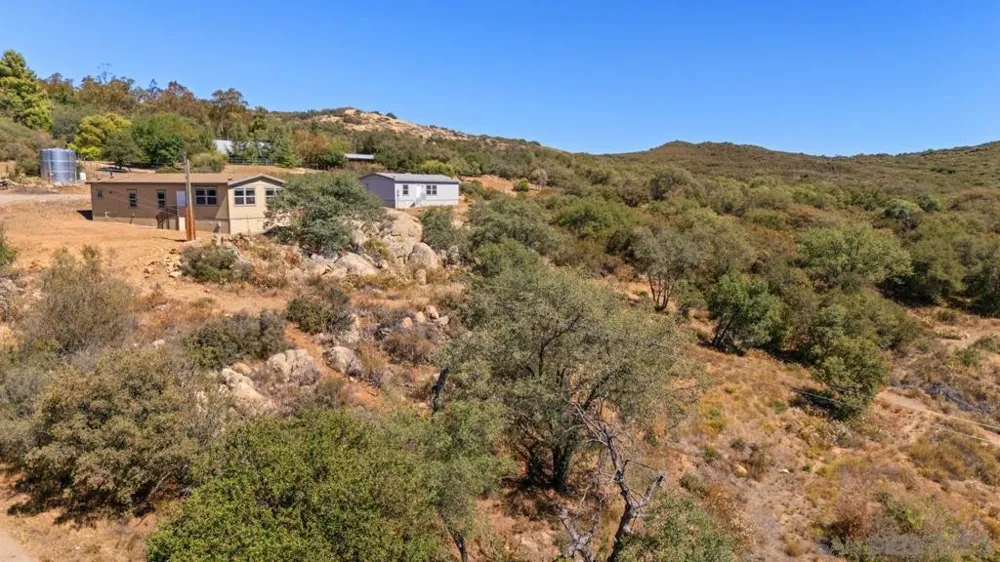 22815 Illahee Dr. Alpine, CA 91901