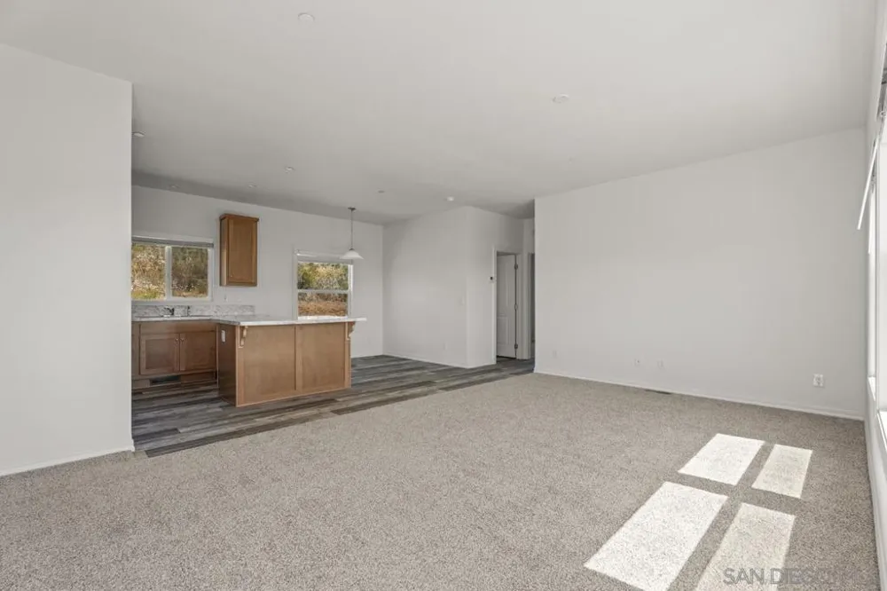 22815 Illahee Dr. Alpine, CA 91901