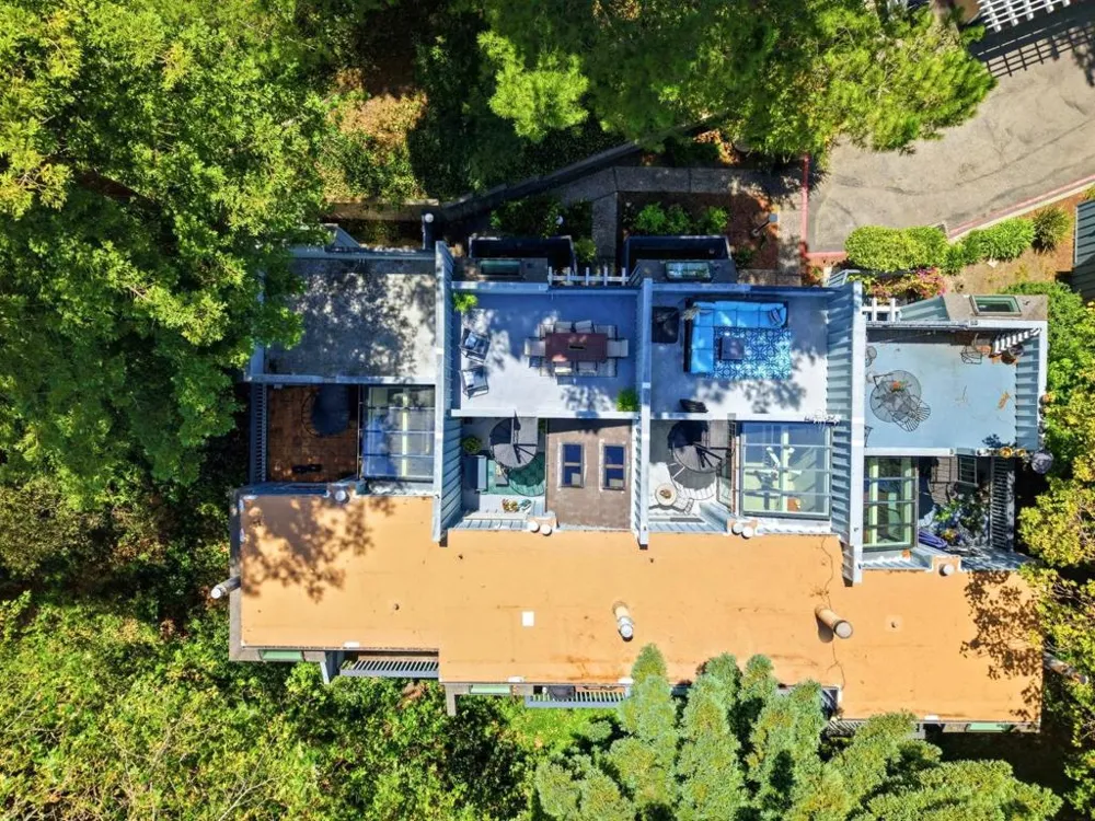 2052 Wharf Road Capitola, CA 95010