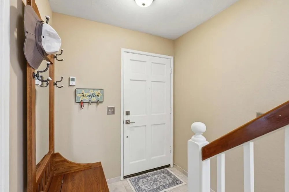 2052 Wharf Road Capitola, CA 95010