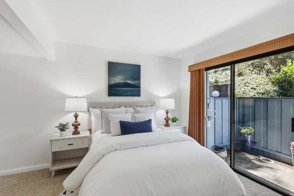 2052 Wharf Road Capitola, CA 95010