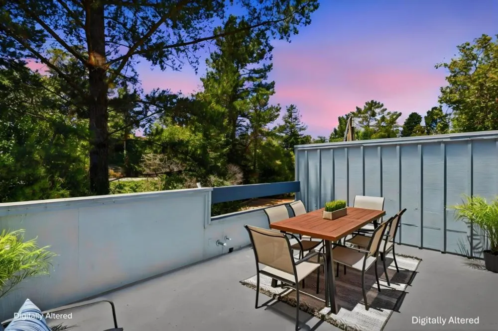 2052 Wharf Road Capitola, CA 95010