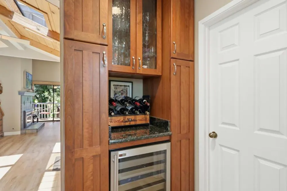 2052 Wharf Road Capitola, CA 95010