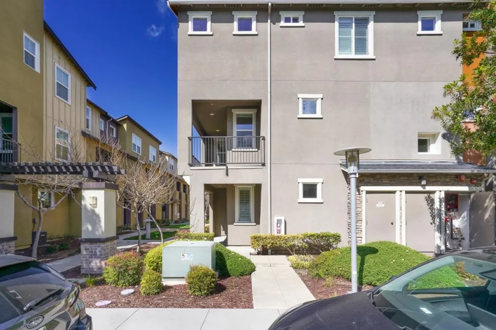 1297 Coyote Creek Way Milpitas, CA 95035