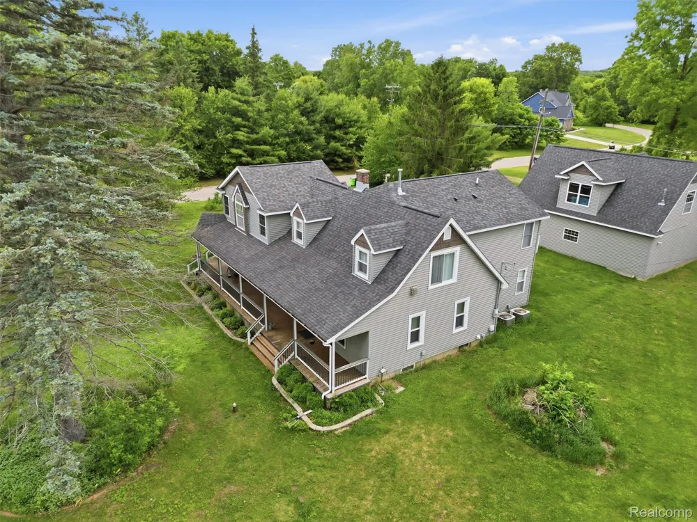 5556 Ormond Road White Lake Charter Township, MI 48383