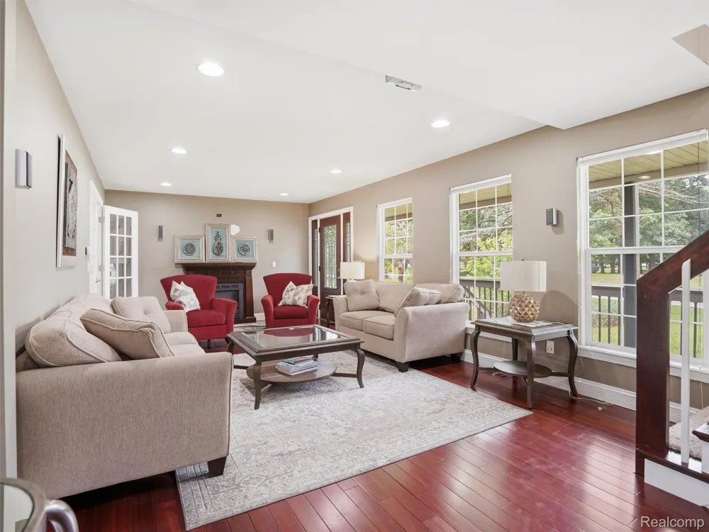 5556 Ormond Road White Lake Charter Township, MI 48383