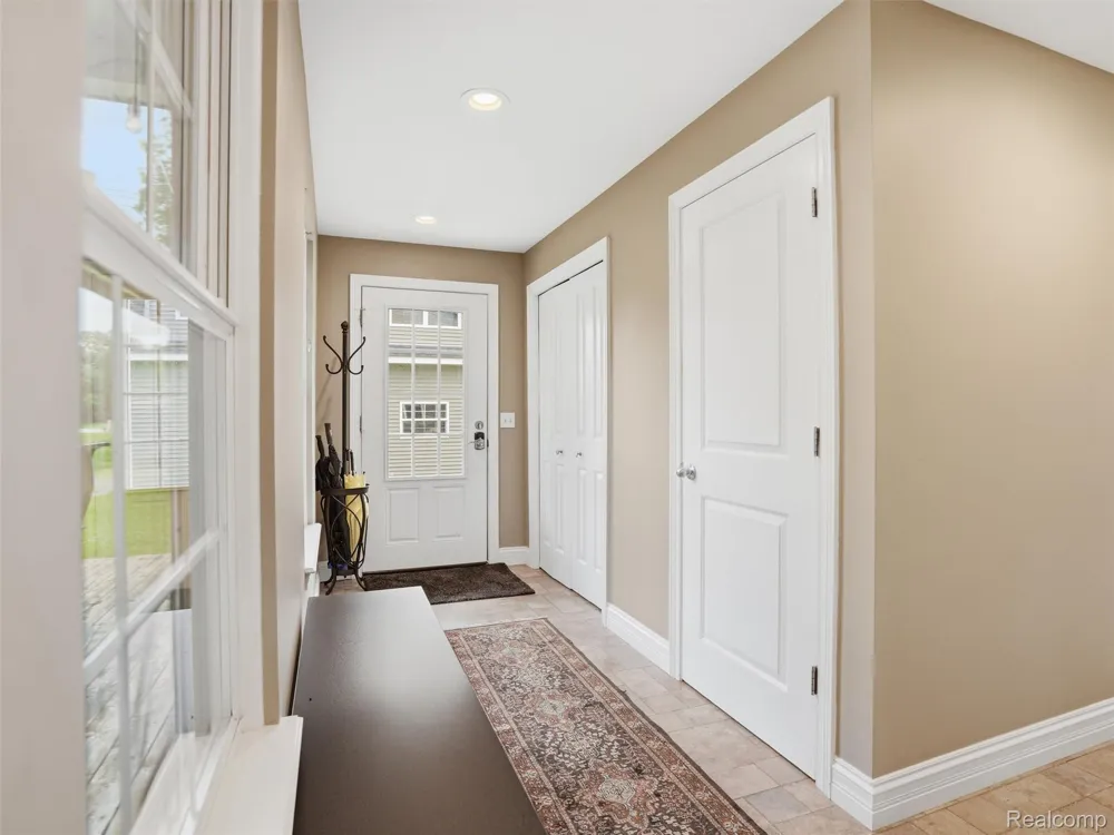 5556 Ormond Road White Lake Charter Township, MI 48383