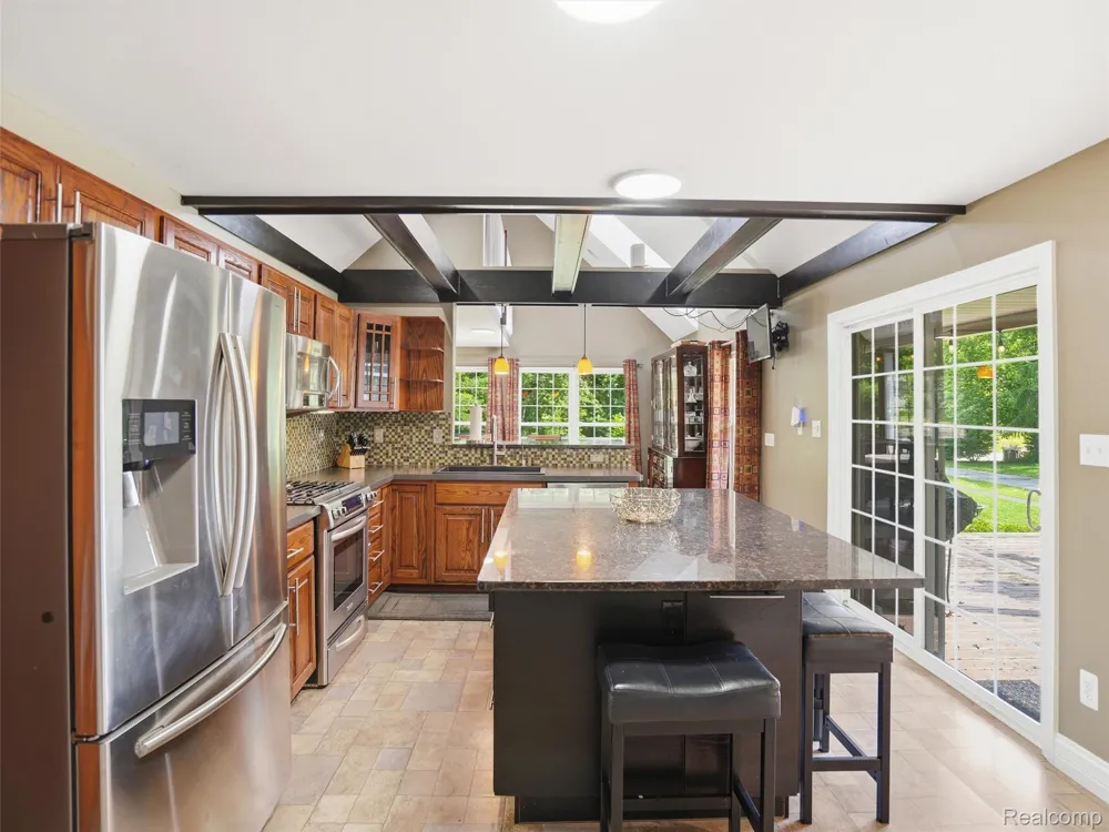 5556 Ormond Road White Lake Charter Township, MI 48383