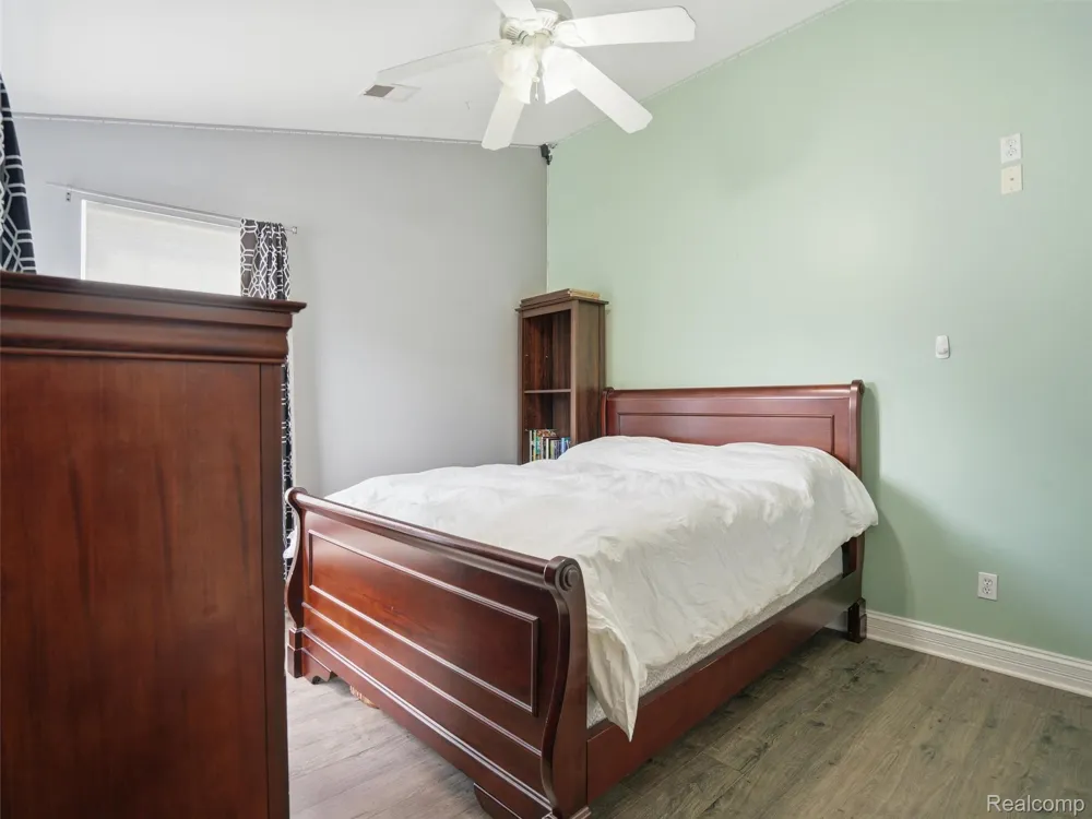 5556 Ormond Road White Lake Charter Township, MI 48383