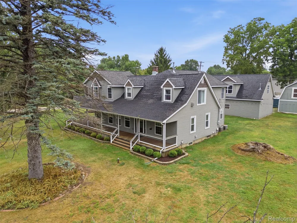 5556 Ormond Road White Lake Charter Township, MI 48383
