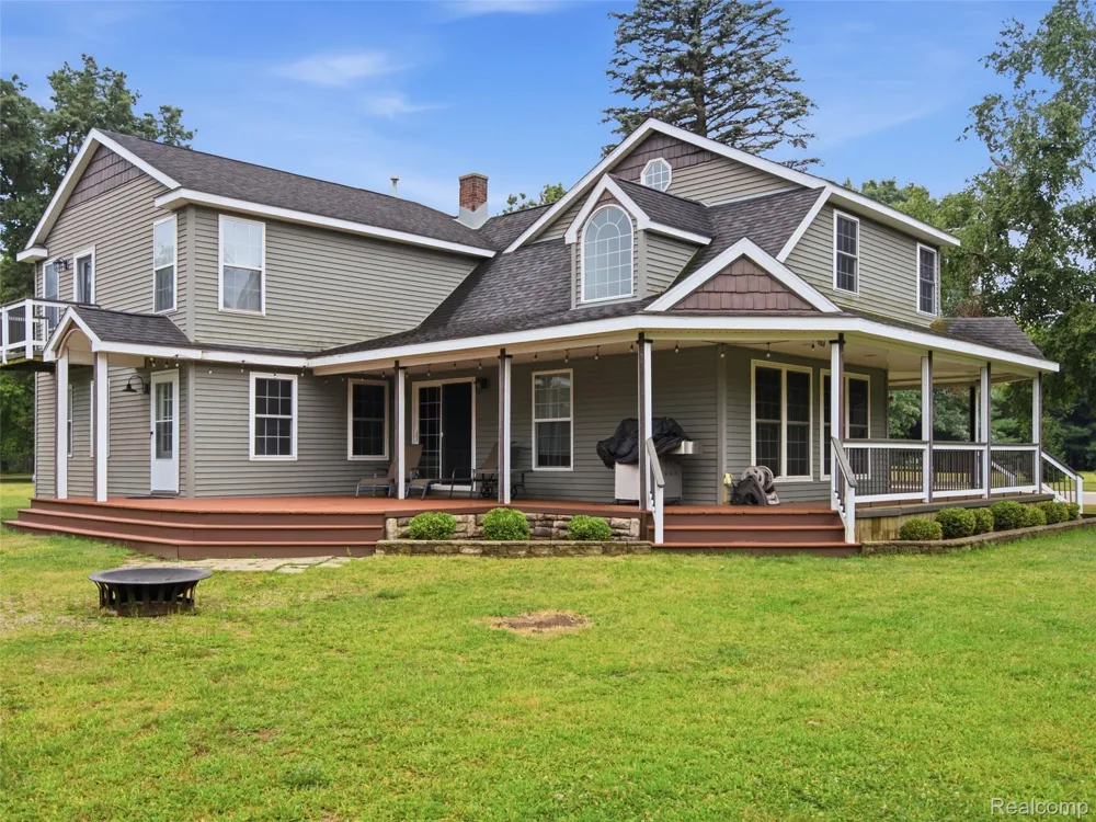 5556 Ormond Road White Lake Charter Township, MI 48383