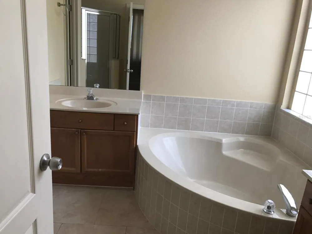 6628 BOUGANVILLEA CRESCENT DRIVE Orlando, FL 32809