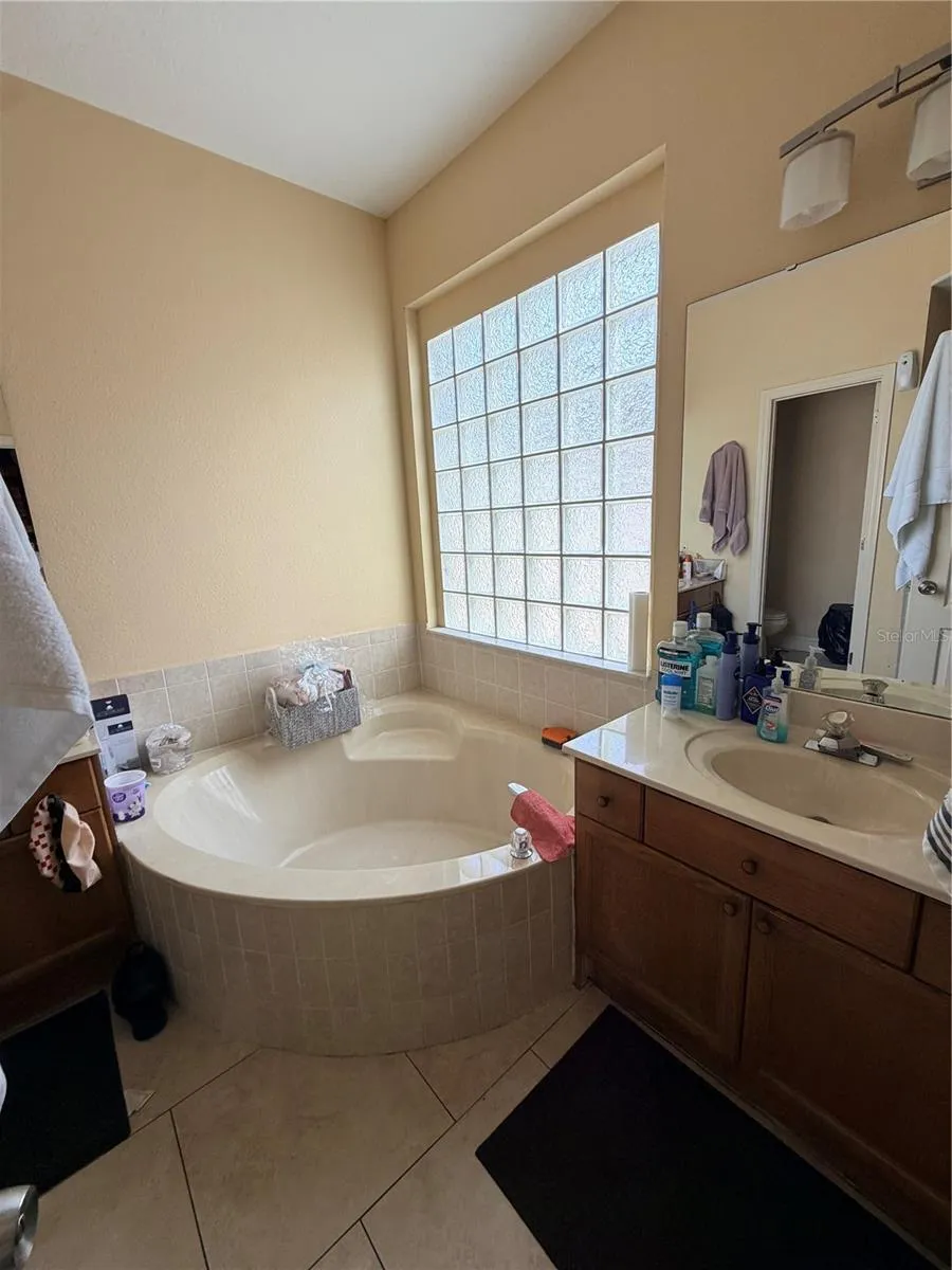 6628 BOUGANVILLEA CRESCENT DRIVE Orlando, FL 32809