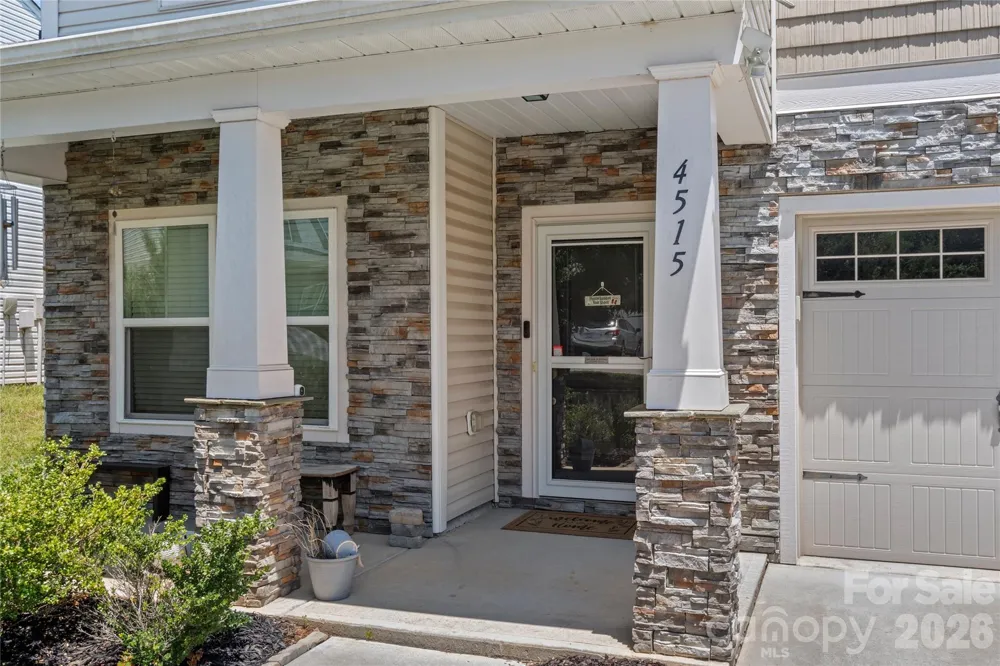4515 Wedge Drive Pfafftown, NC 27040