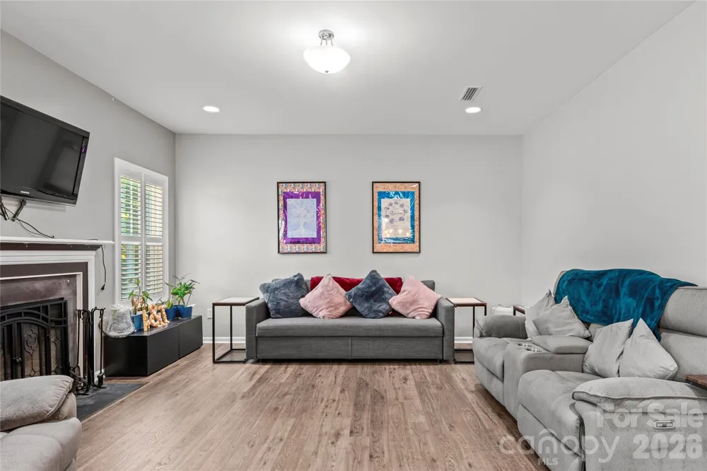 4515 Wedge Drive Pfafftown, NC 27040
