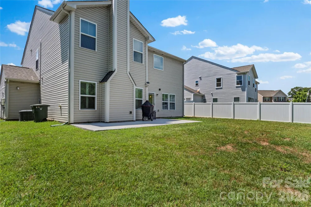 4515 Wedge Drive Pfafftown, NC 27040