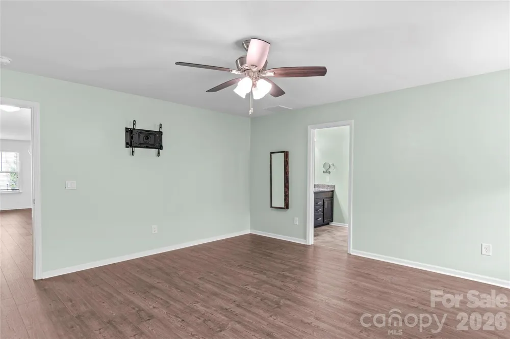 4515 Wedge Drive Pfafftown, NC 27040