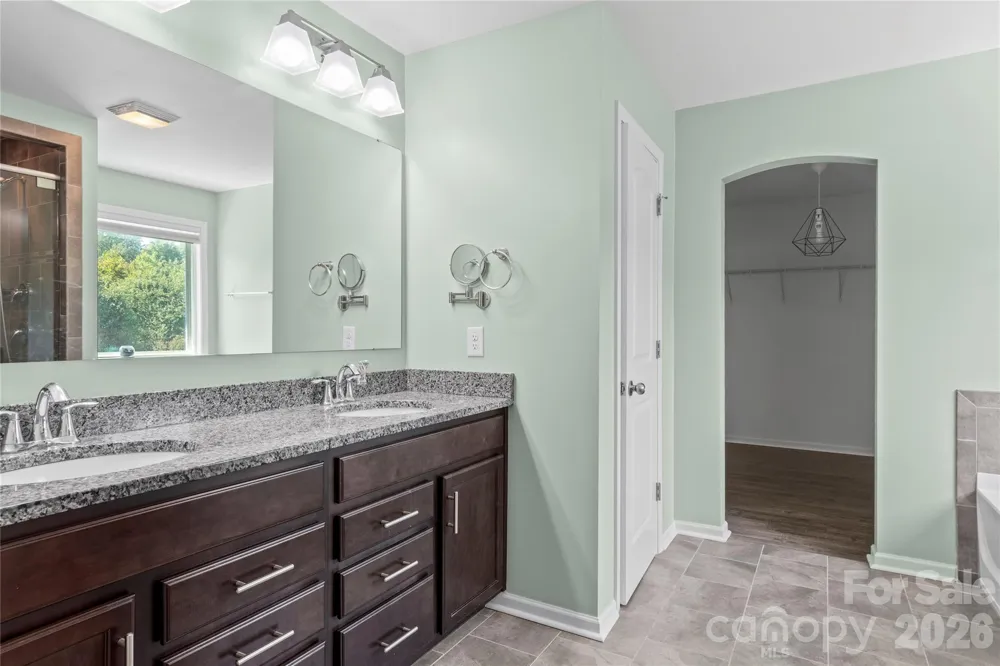 4515 Wedge Drive Pfafftown, NC 27040