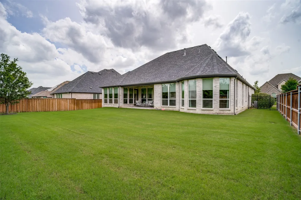 810 Country Brook Lane Prosper, TX 75078