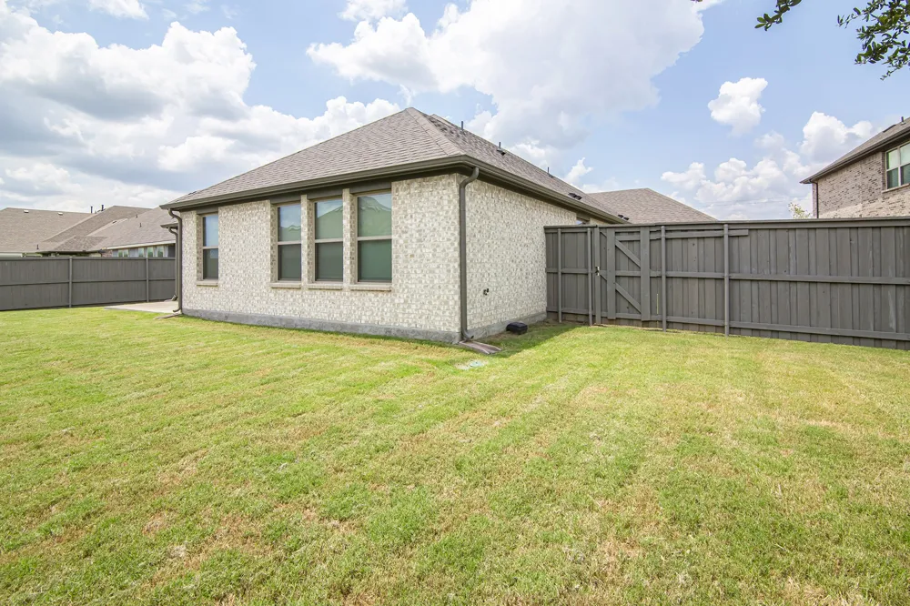 4718 BUTTONBUSH DR Venus, TX 76084