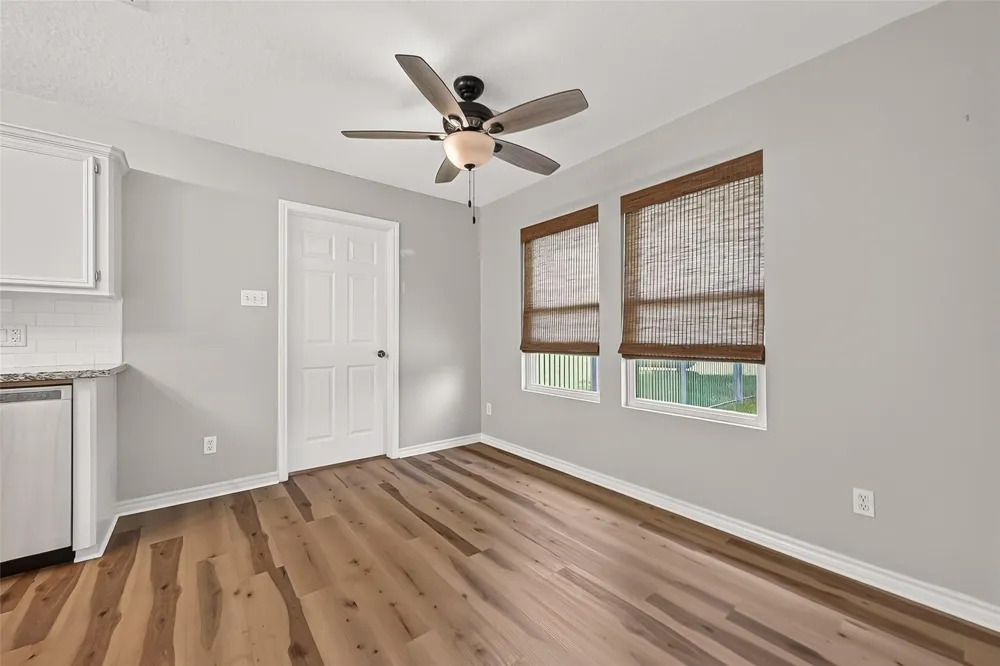 5317 County Road 868e Brazoria, TX 77422