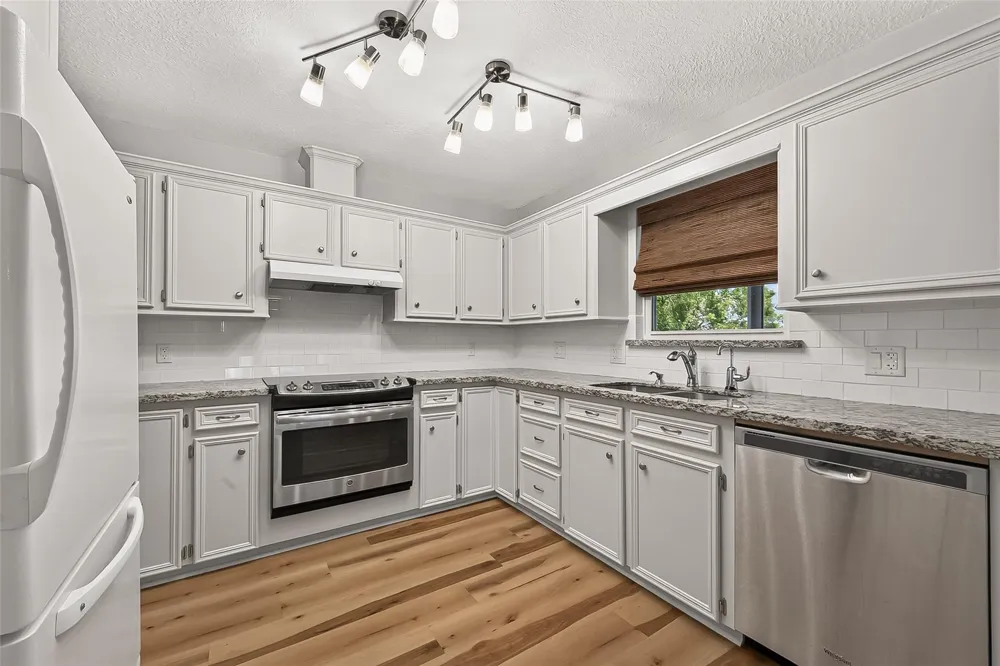5317 County Road 868e Brazoria, TX 77422