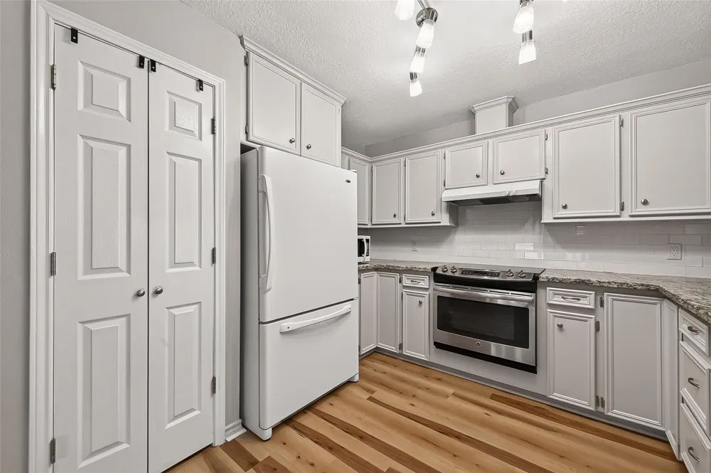 5317 County Road 868e Brazoria, TX 77422