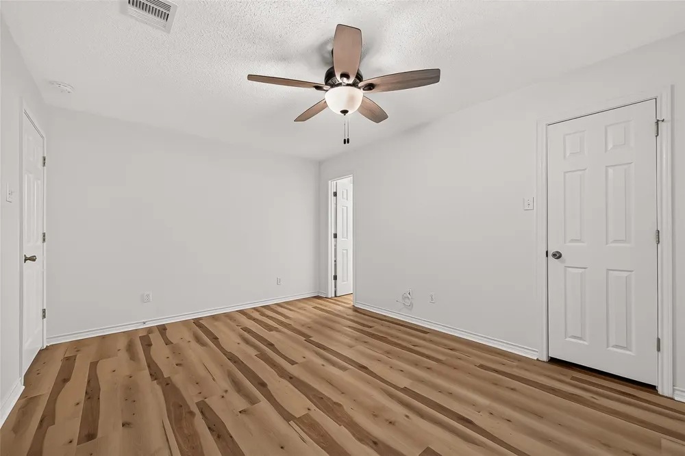 5317 County Road 868e Brazoria, TX 77422