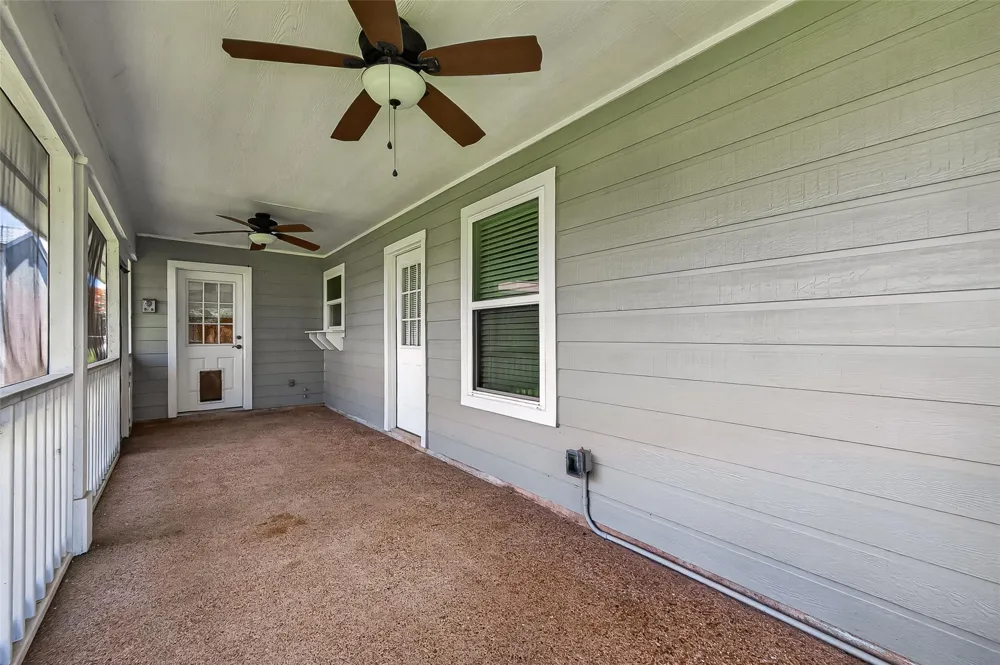 5317 County Road 868e Brazoria, TX 77422