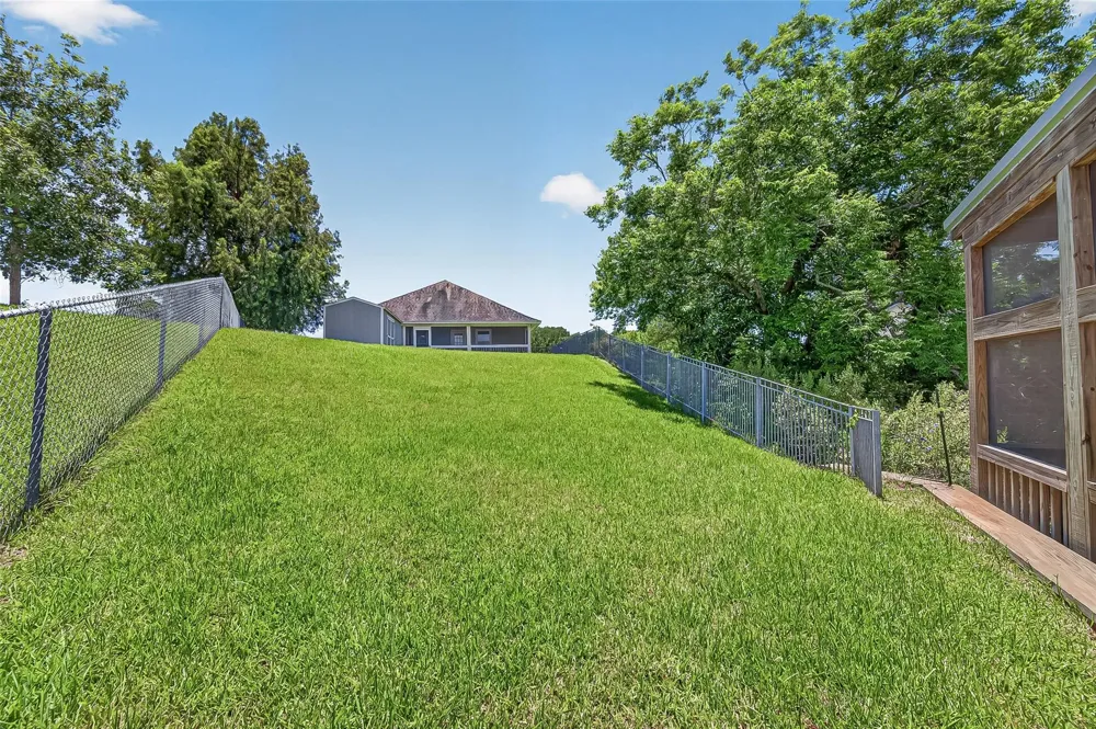 5317 County Road 868e Brazoria, TX 77422