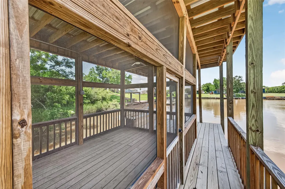 5317 County Road 868e Brazoria, TX 77422