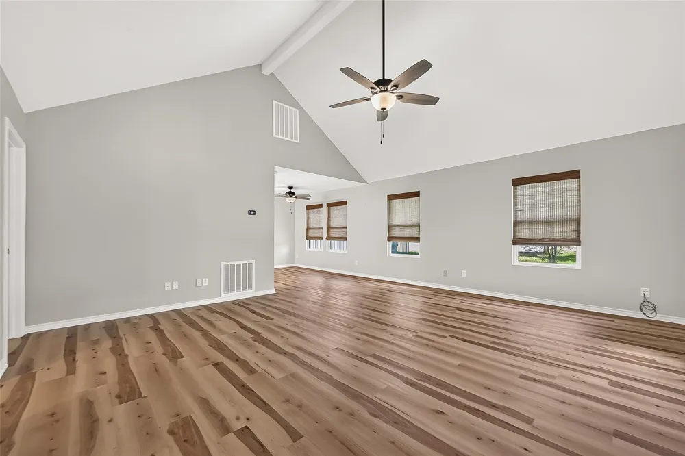 5317 County Road 868e Brazoria, TX 77422