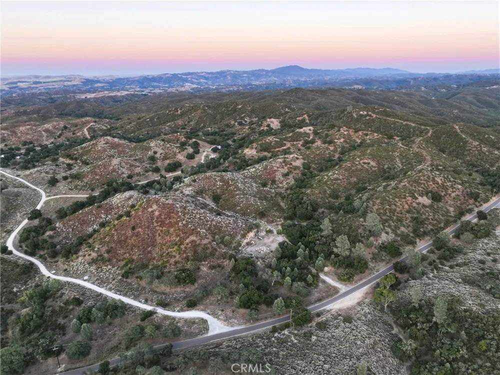 5885 Lion Ridge Creston, CA 93432