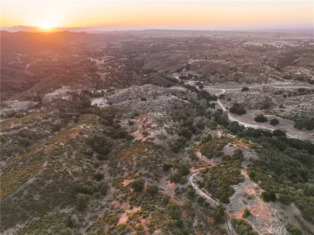 5885 Lion Ridge Creston, CA 93432