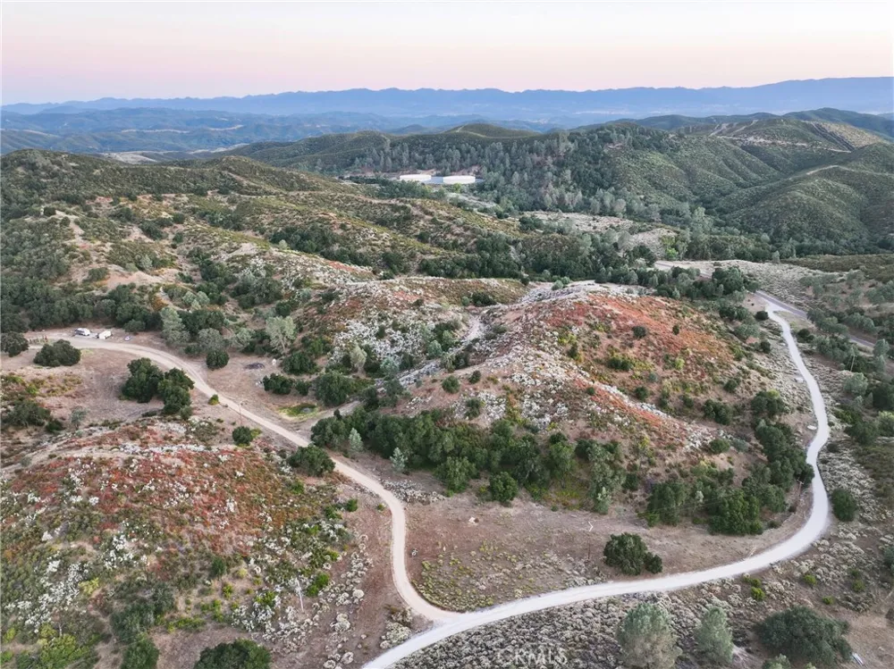 5885 Lion Ridge Creston, CA 93432