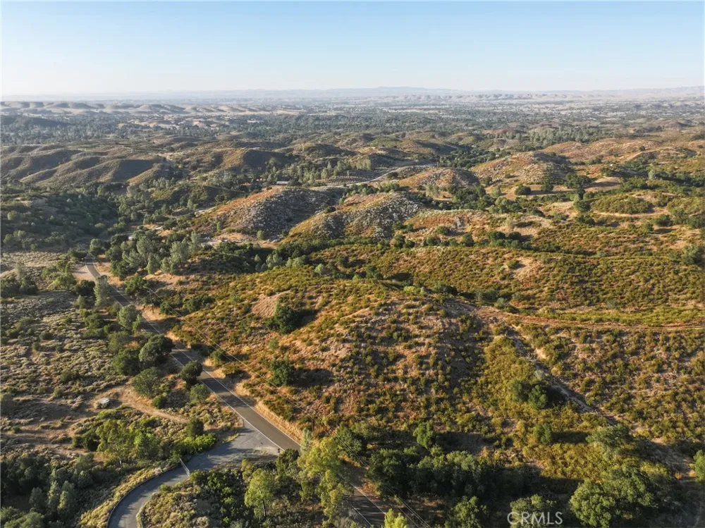 5885 Lion Ridge Creston, CA 93432