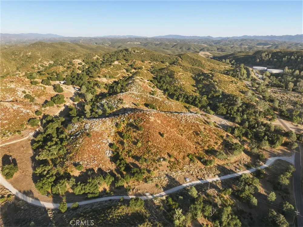 5885 Lion Ridge Creston, CA 93432