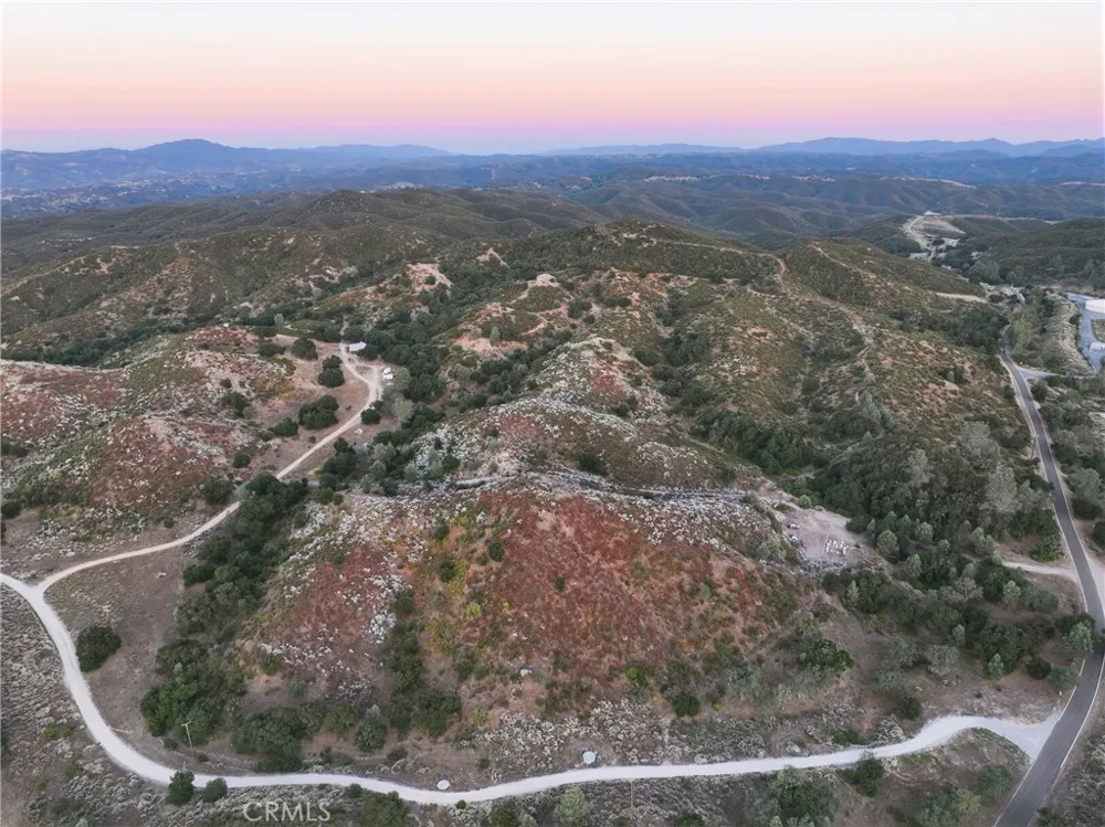 5885 Lion Ridge Creston, CA 93432