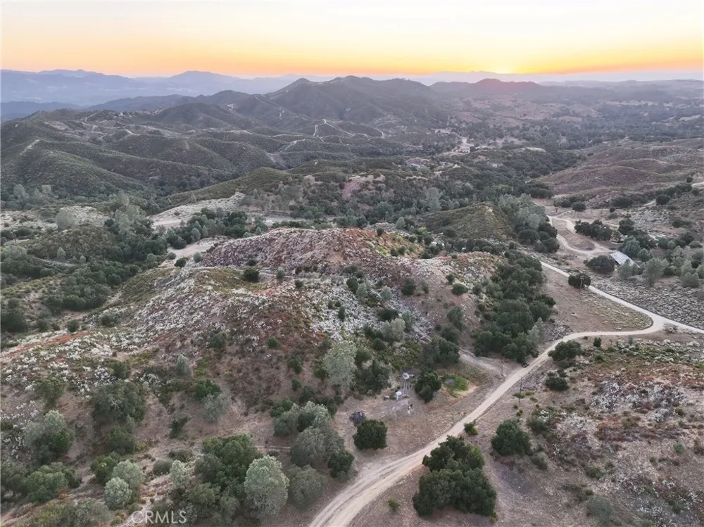 5885 Lion Ridge Creston, CA 93432