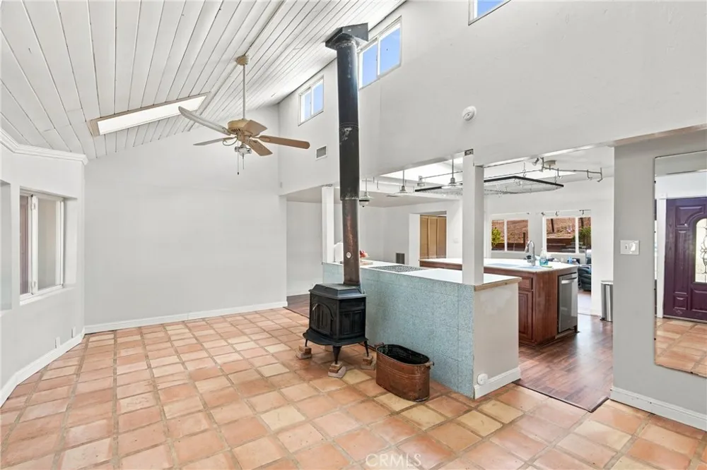 5885 Lion Ridge Creston, CA 93432