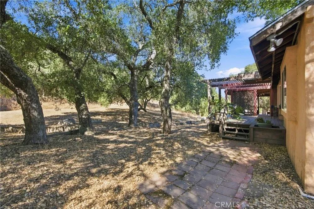 5885 Lion Ridge Creston, CA 93432
