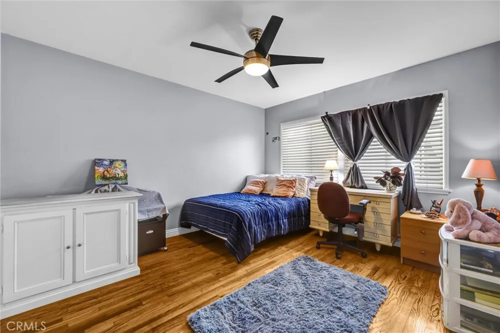 6141 E Huntdale Street E Long Beach, CA 90808