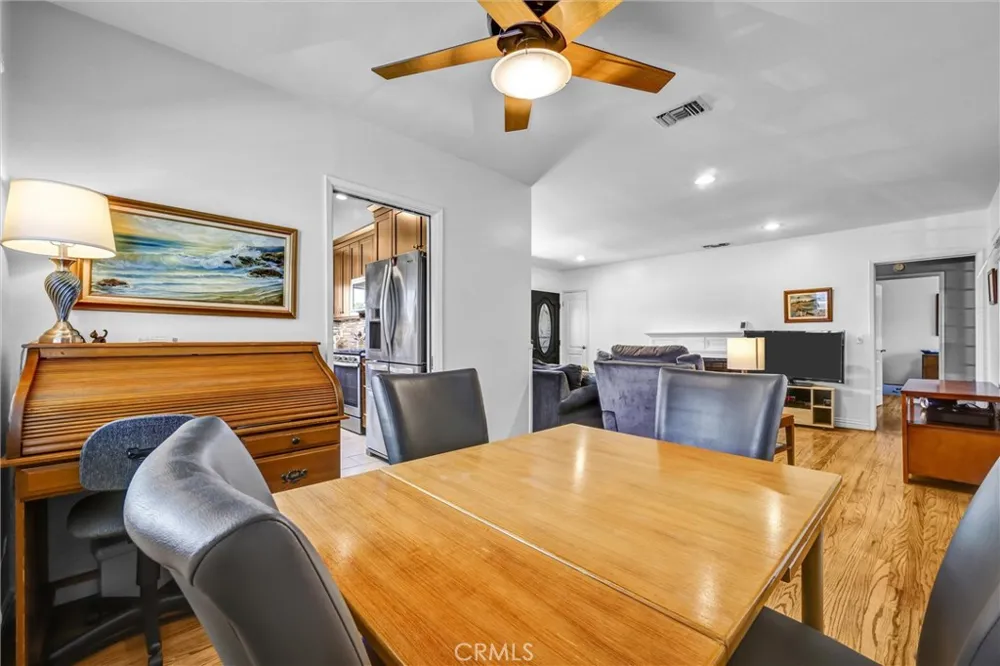 6141 E Huntdale Street E Long Beach, CA 90808
